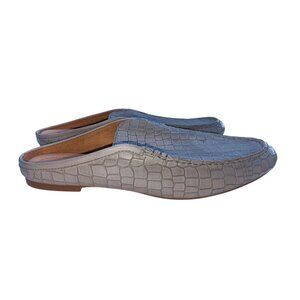 Born Capricorn Mules Womens 8  Gray Leather Croc Embossed Flats Shoes Square Toe
